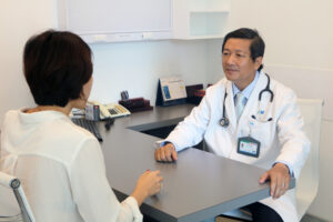 Bác sĩ Tim mạch can thiệp hàng đầu Việt Nam, Huỳnh Ngọc Long, chính thức làm Trưởng khoa Tim mạch