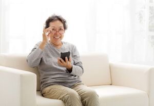 Điều trị hiệu quả bệnh lý Cườm nước bằng công nghệ Vi xung