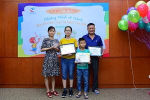 Quỹ nâng bước tuổi thơ trao giải Chương trình vẽ tranh ‘Góp một bàn tay cho nhiều cuộc đời nhỏ’ lần thứ hai
