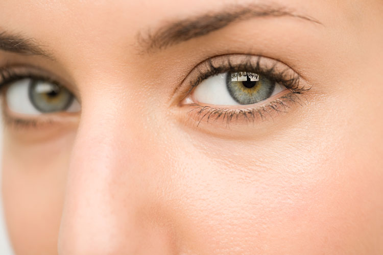 Cosmetic Surgery Of The Eyelids Or Cosmetic Blepharoplasty