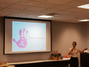 Bác sĩ Basma M’barek “tiếp lửa” Cộng đồng phòng chống Ung thư Vú tại sự kiện “Women in leadership wellness”