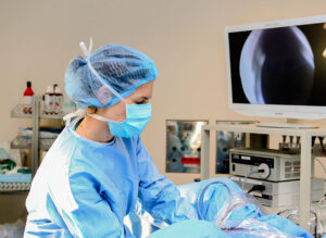 Improvement in effectiveness of pelvic cancer treatment with laparoscopic surgery