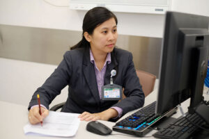 “Người thân thứ hai” của Bệnh nhân tại Trung Tâm Điều Trị Ung Thư Hy Vọng