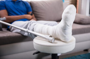 Giữ lại Đôi chân cho Bệnh nhân 15 tuổi trước nguy cơ đoạn chi