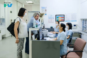 Tân Tổng Lãnh Sự Quán Pháp tại Tp.HCM đến thăm Bệnh viện FV