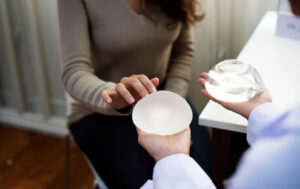 Achieve your ideal bust contour with FV’s 6 NOs breast augmentation technique