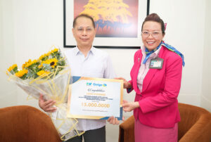 Musician Receives a Prize From the ‘FV Hospital Quality Assurance Programme Survey Lucky-Draw’ Q3/2023