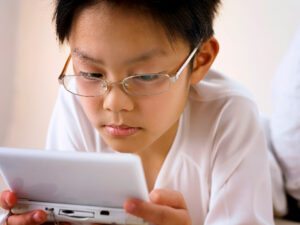 FV Utilises Myopia Master Measurements Integrated with AI to Control Myopia for Children Before Symptoms Appear