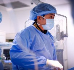 Nút mạch khớp gối: Giải pháp giảm đau không phẫu thuật cho người mắc thoái hóa khớp...
