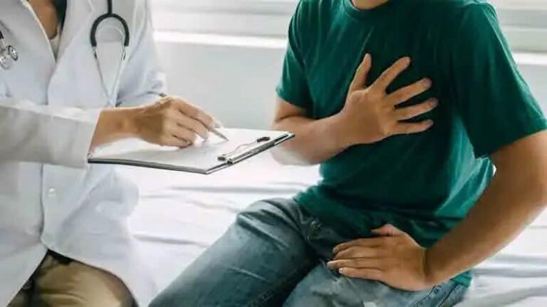 Nhận biết sớm triệu chứng của bệnh tim mạch – Tăng 90% khả năng chữa khỏi