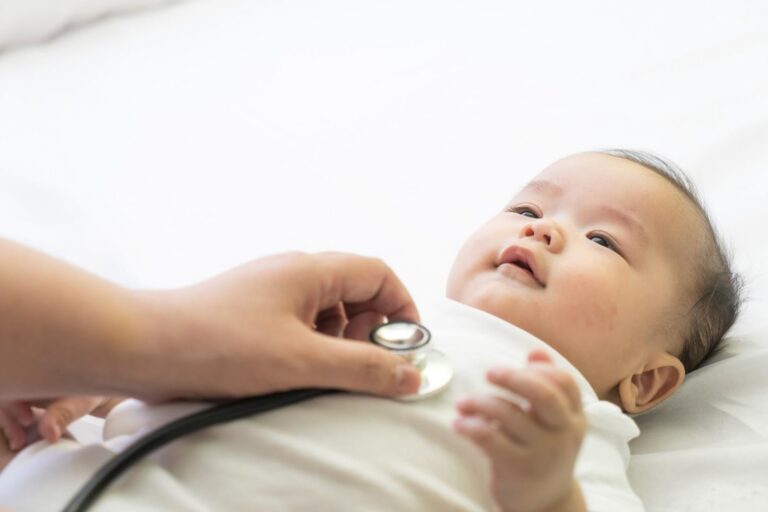 Dấu hiệu của bệnh tim bẩm sinh ở trẻ em và cách phát hiện sớm