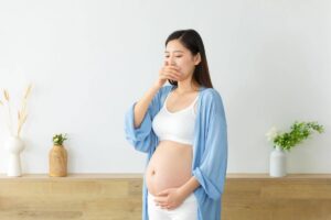Thực đơn cho mẹ bầu ốm nghén khi mang thai 3 tháng đầu