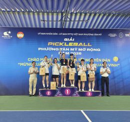 Hai nữ “vận động viên” thuộc Khoa Ngoại FV tỏa sáng tại giải Pickleball Phường Tân Mỹ Mở R...