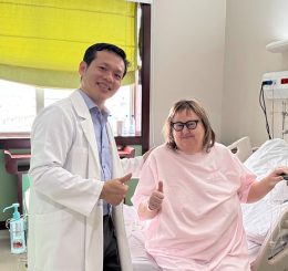 Australian patient discharged within 24 hours after robotic gallbladder surgery in Vietnam...