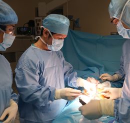 5 giờ nghẹt thở cứu cụ ông 70 tuổi bị tắc sỏi mật và dị vật sau hai lần mổ thất bại...