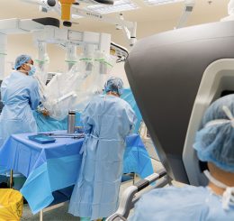 Robotic surgery successfully treats patient with pulmonary fungal mass and life-threatenin...