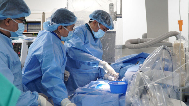Bệnh viện FV điều trị thành công căn bệnh gây đột quỵ xuất huyết não hàng đầu ở trẻ em