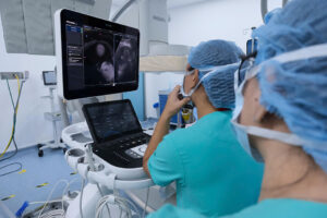 FV tiên phong ứng dụng “Hệ thống siêu âm hòa hình và định vị” trong điều trị u gan