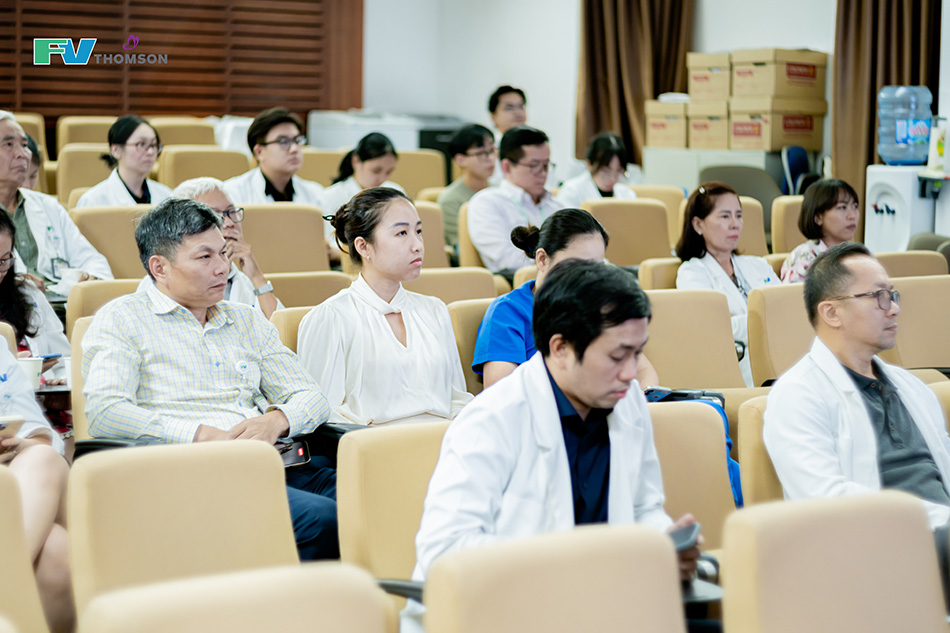 Điều trị hội chứng xung huyết vùng chậu và tràn dịch màng phổi ác tính