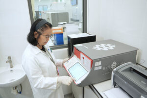Quickly identify pathogens with 4 molecular diagnostic systems at FV
